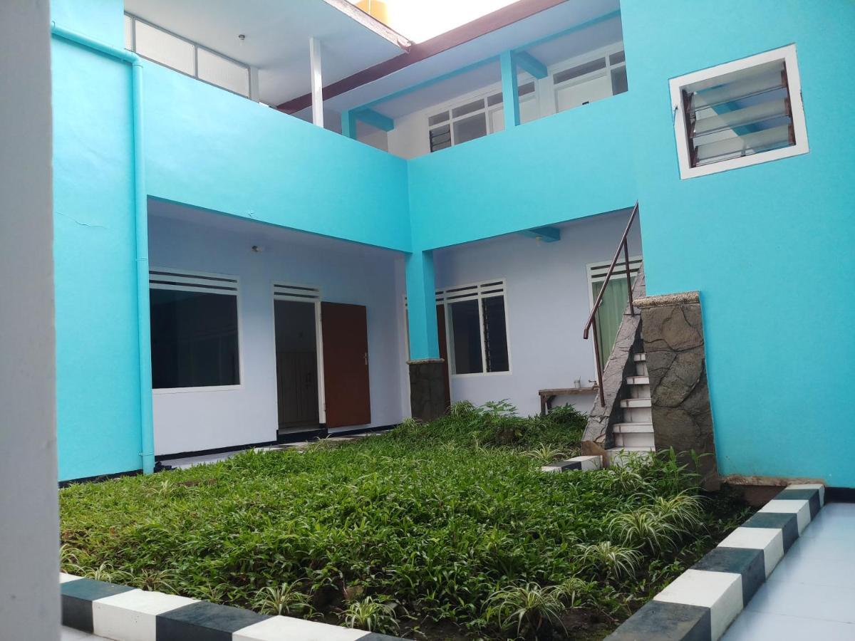 Welirang 20B Homestay - Max 2 Orang Per Kamar Маланг Экстерьер фото