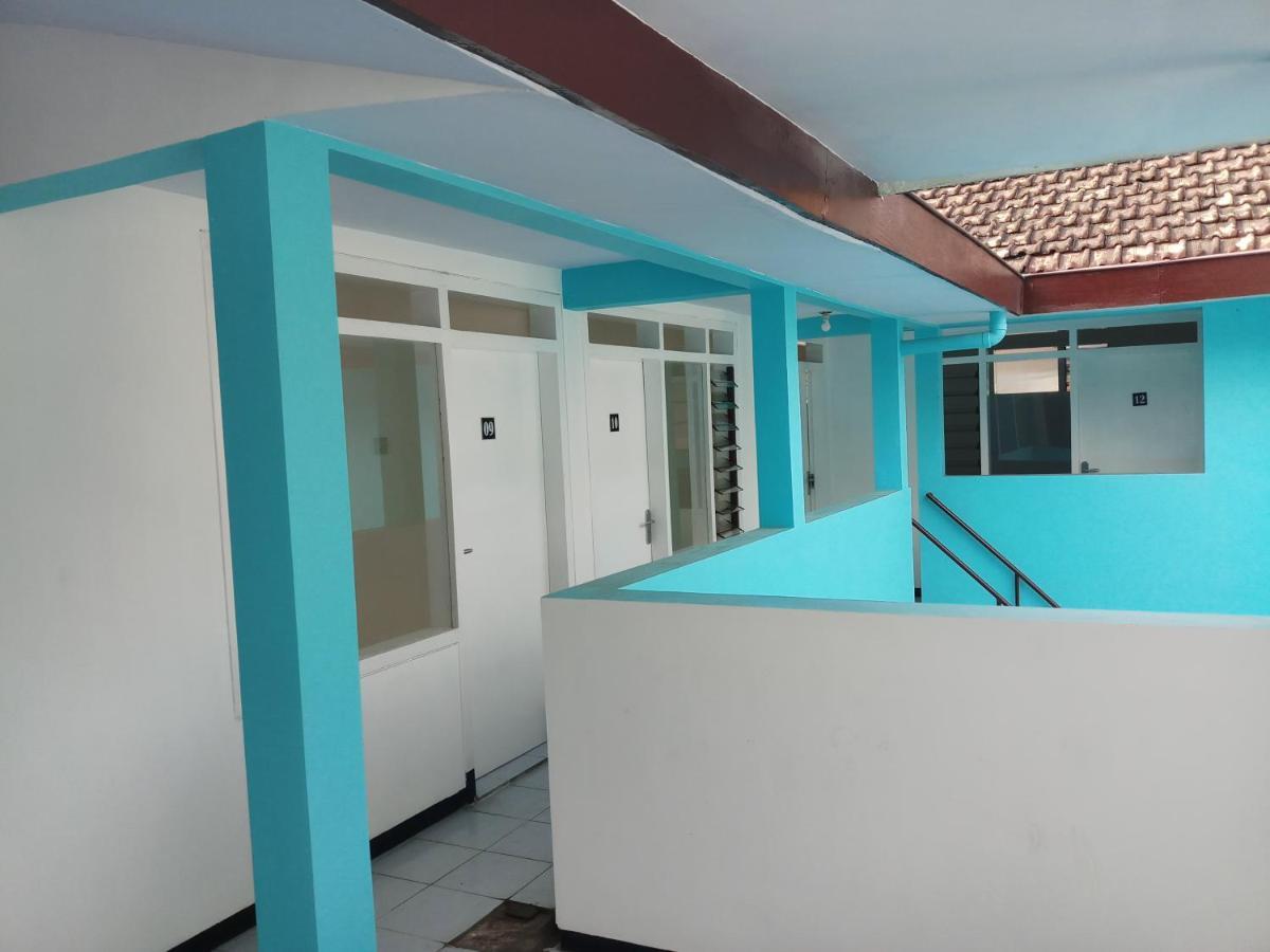 Welirang 20B Homestay - Max 2 Orang Per Kamar Маланг Экстерьер фото